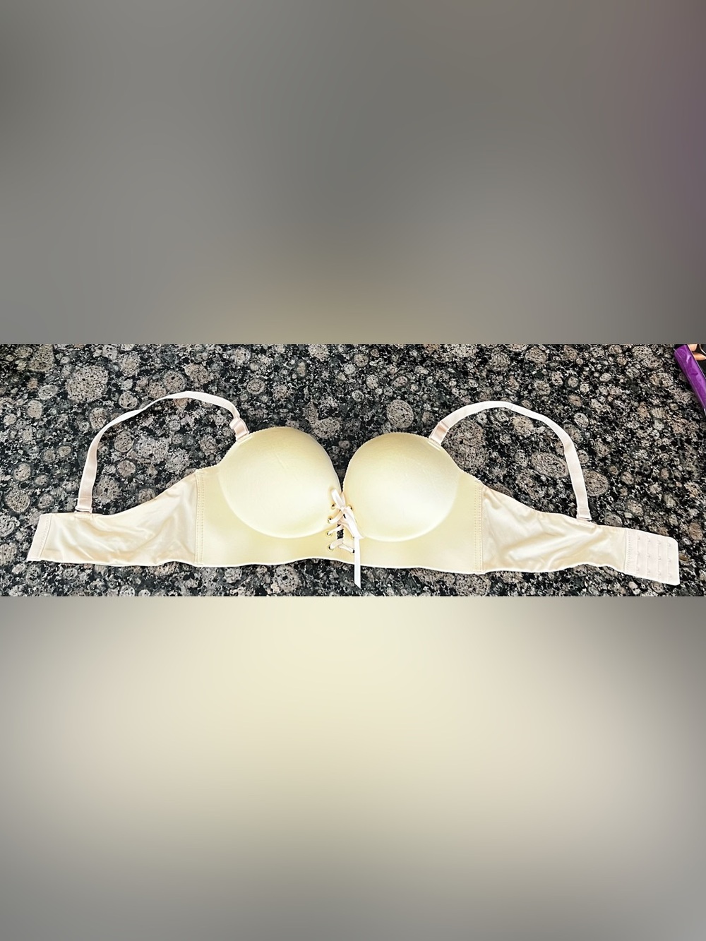 Strapless Lace-Up Push-Up Bra in‎ Light Cream
